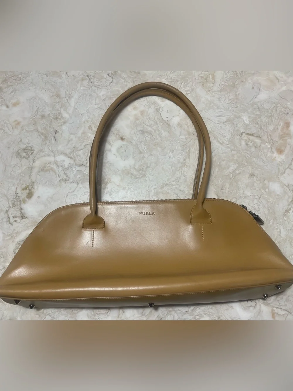 Furla Elegant & Sleek Leather Baguette Shoulder Bag